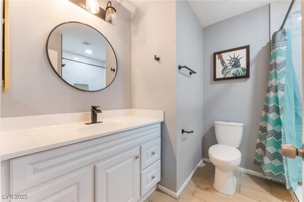 1012 Greystone, Las Vegas, NV 89108
