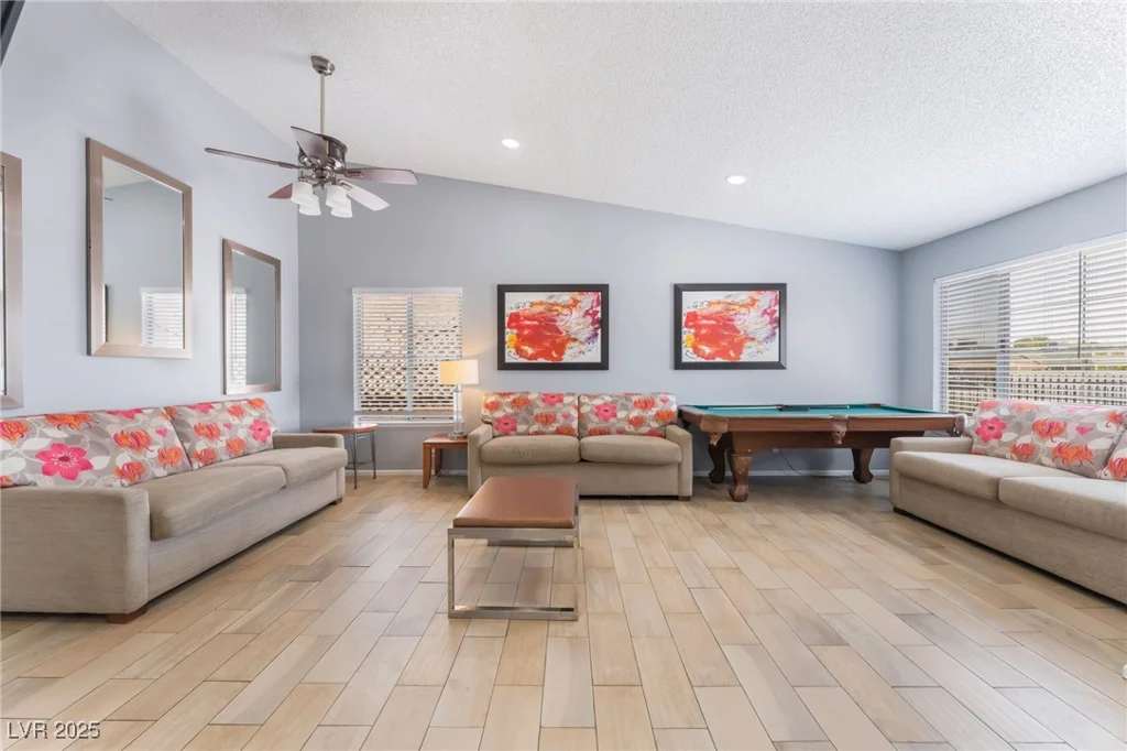 1012 Greystone, Las Vegas, NV 89108