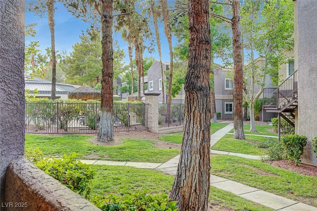 5250 Rainbow, Las Vegas, NV 89118