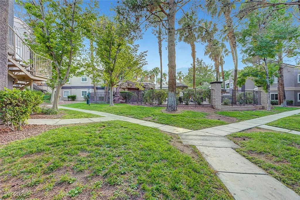5250 Rainbow, Las Vegas, NV 89118