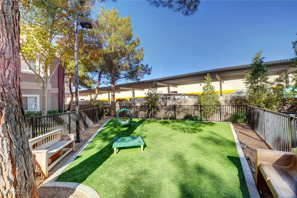 5250 Rainbow, Las Vegas, NV 89118