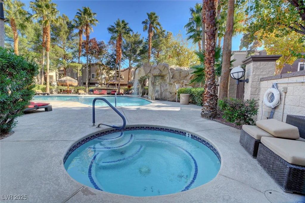 5250 Rainbow, Las Vegas, NV 89118