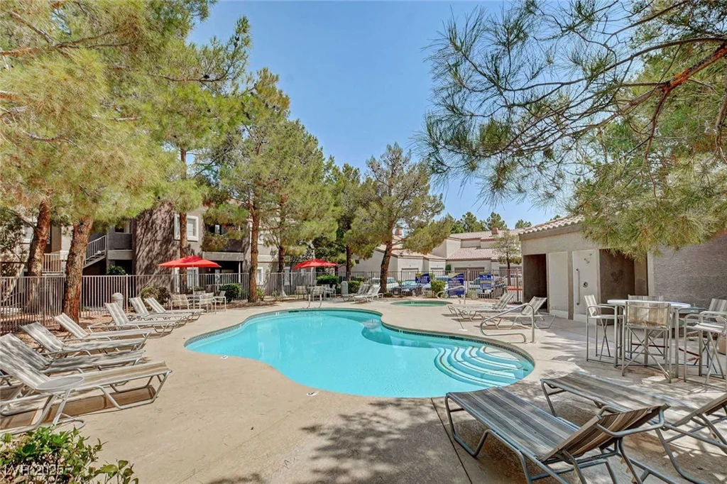 5250 Rainbow, Las Vegas, NV 89118