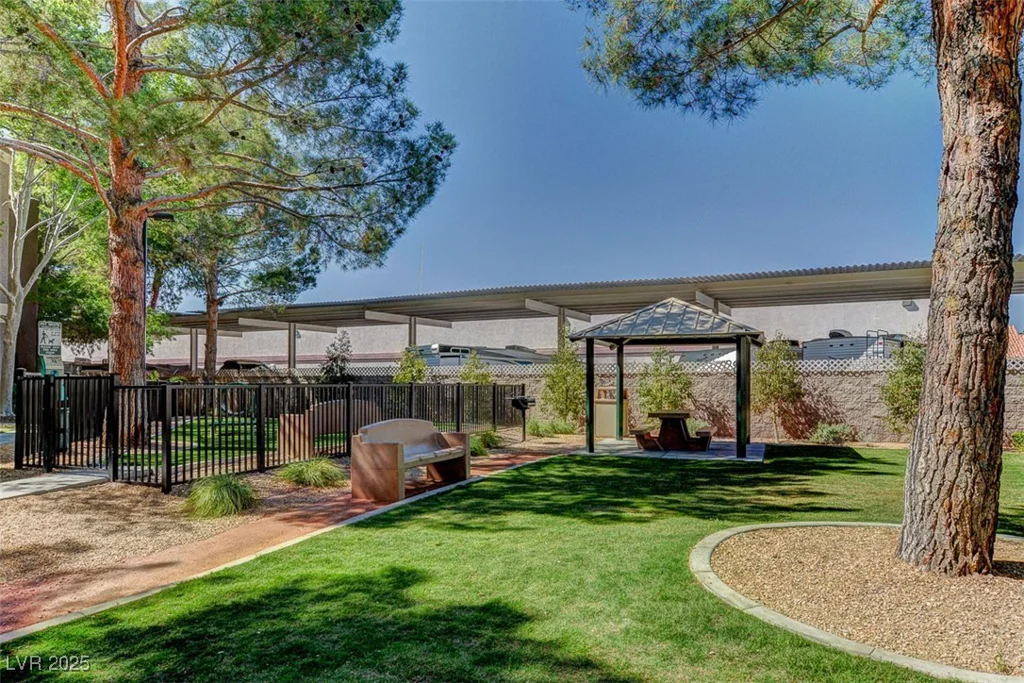 5250 Rainbow, Las Vegas, NV 89118