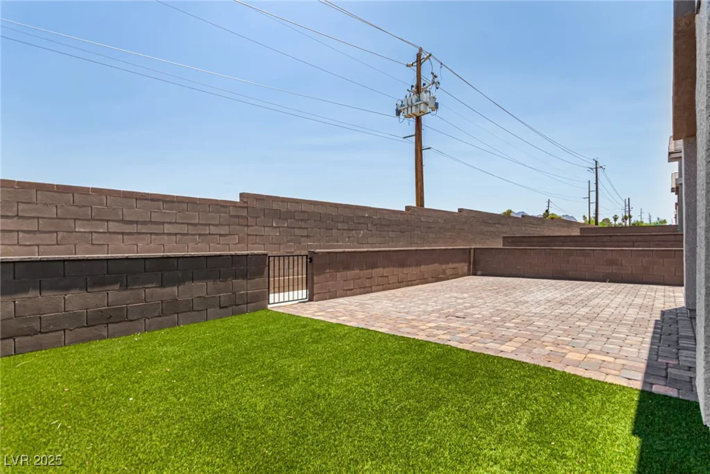 288 Whitney Crest, Henderson, NV 89015