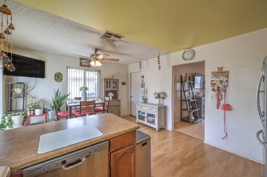 1004 Woodside, Henderson, NV 89015