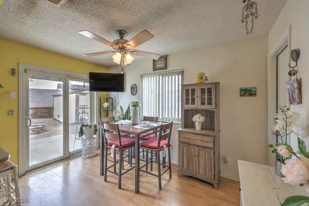 1004 Woodside, Henderson, NV 89015