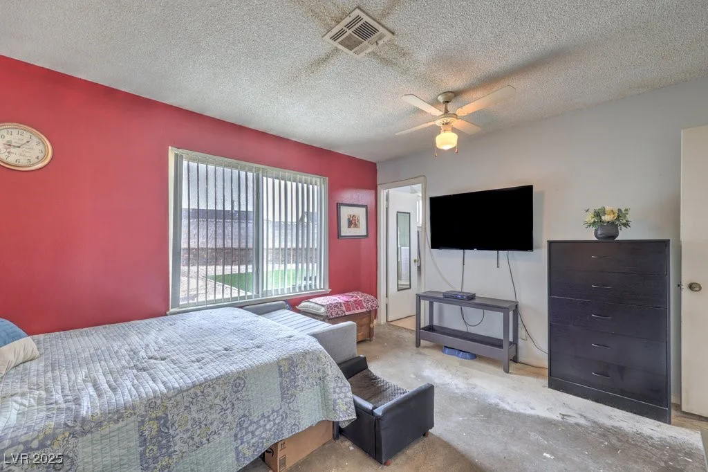 1004 Woodside, Henderson, NV 89015
