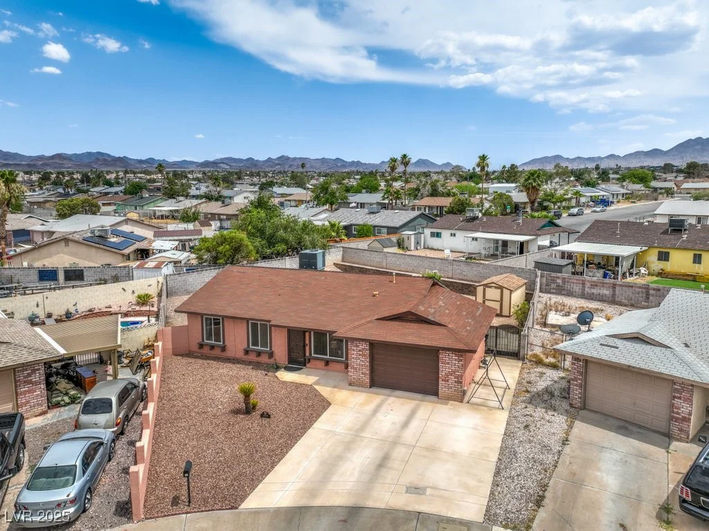 1004 Woodside, Henderson, NV 89015