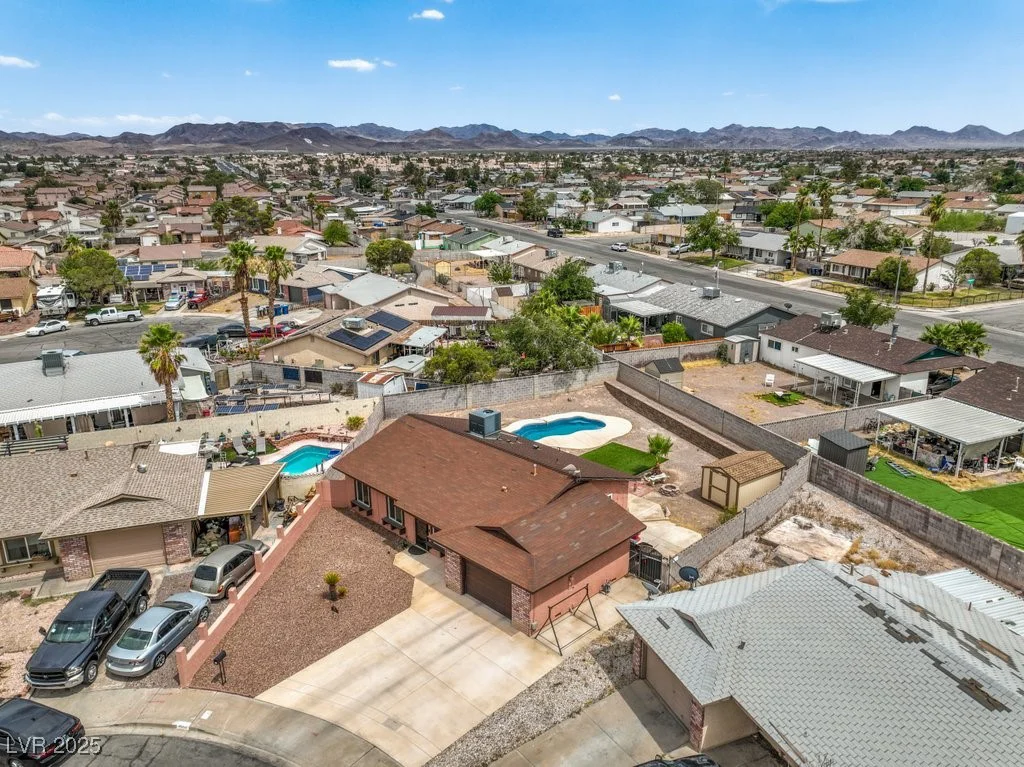 1004 Woodside, Henderson, NV 89015