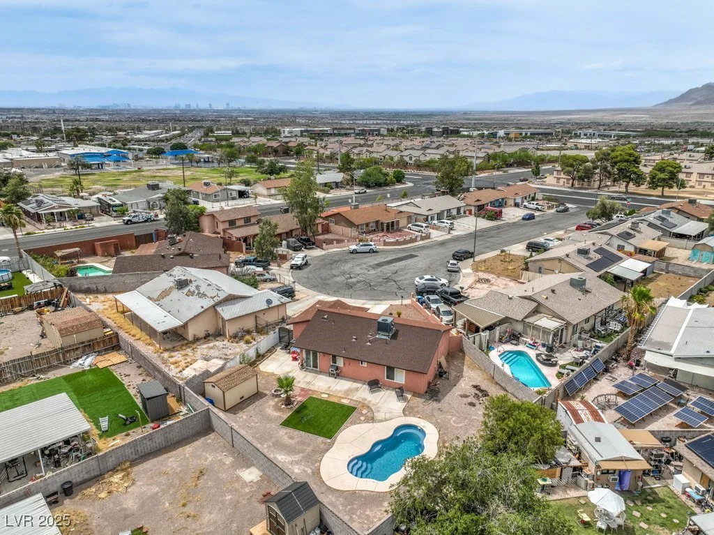 1004 Woodside, Henderson, NV 89015
