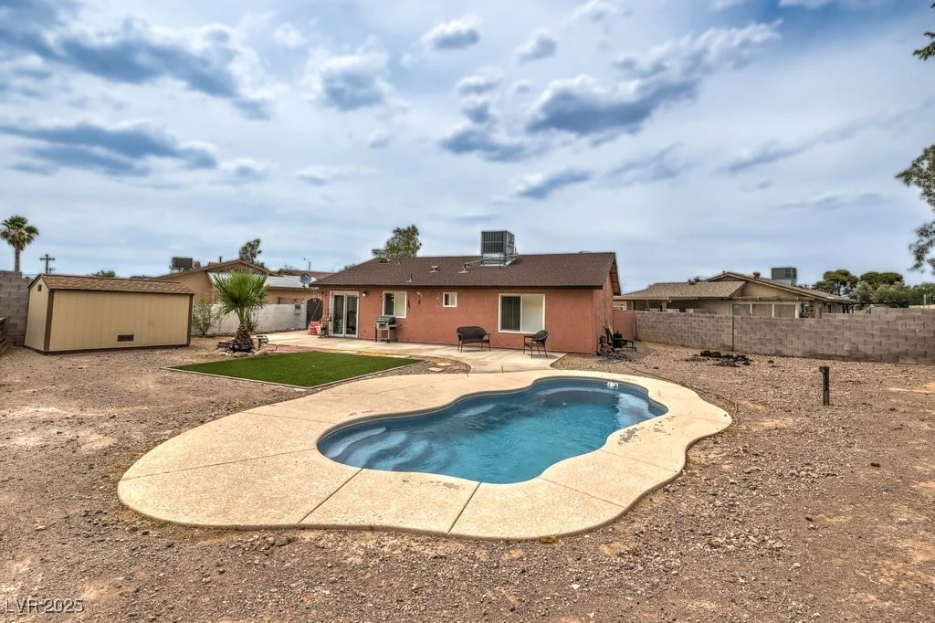1004 Woodside, Henderson, NV 89015