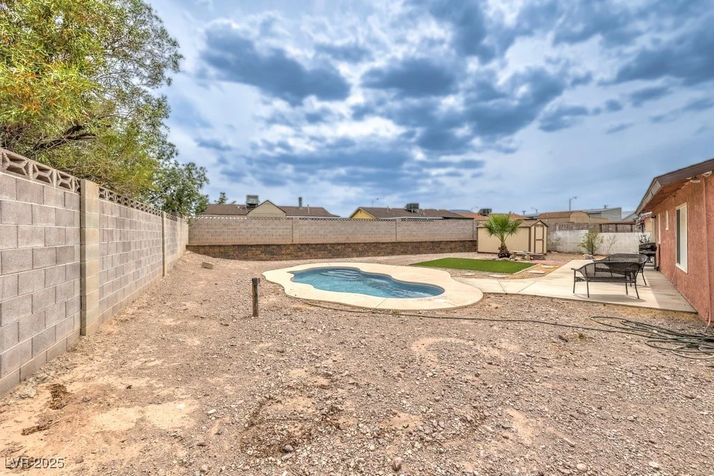 1004 Woodside, Henderson, NV 89015