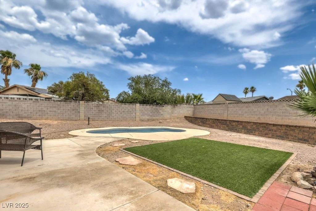 1004 Woodside, Henderson, NV 89015
