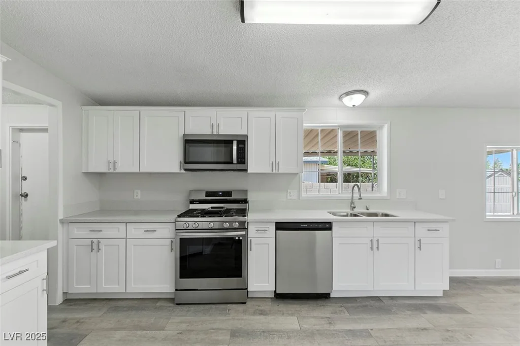 3742 Kolanut, Las Vegas, NV 89115