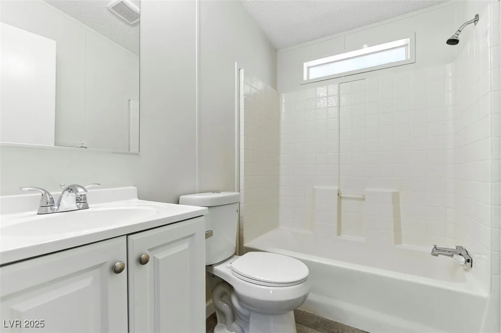 3742 Kolanut, Las Vegas, NV 89115
