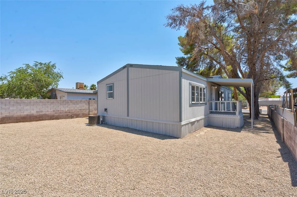 3742 Kolanut, Las Vegas, NV 89115
