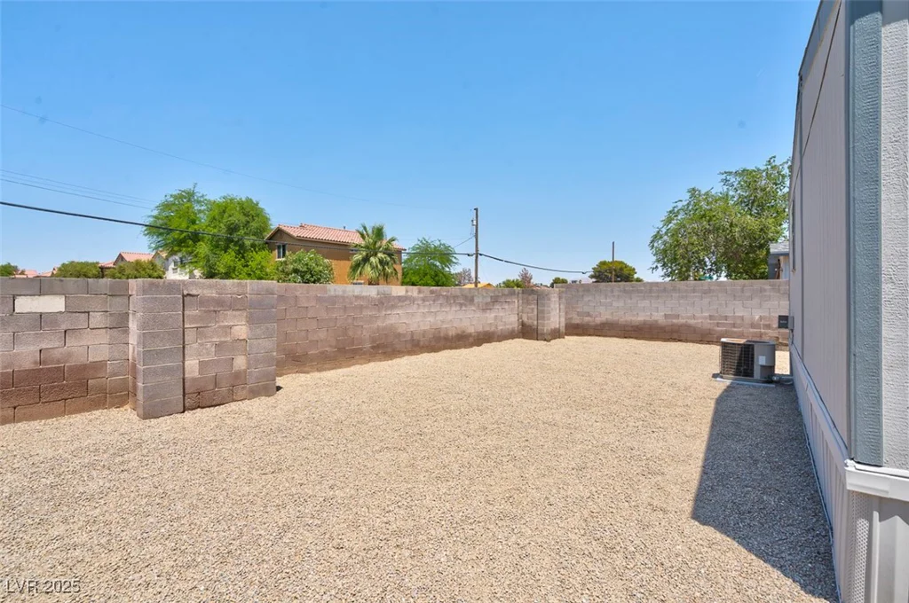 3742 Kolanut, Las Vegas, NV 89115