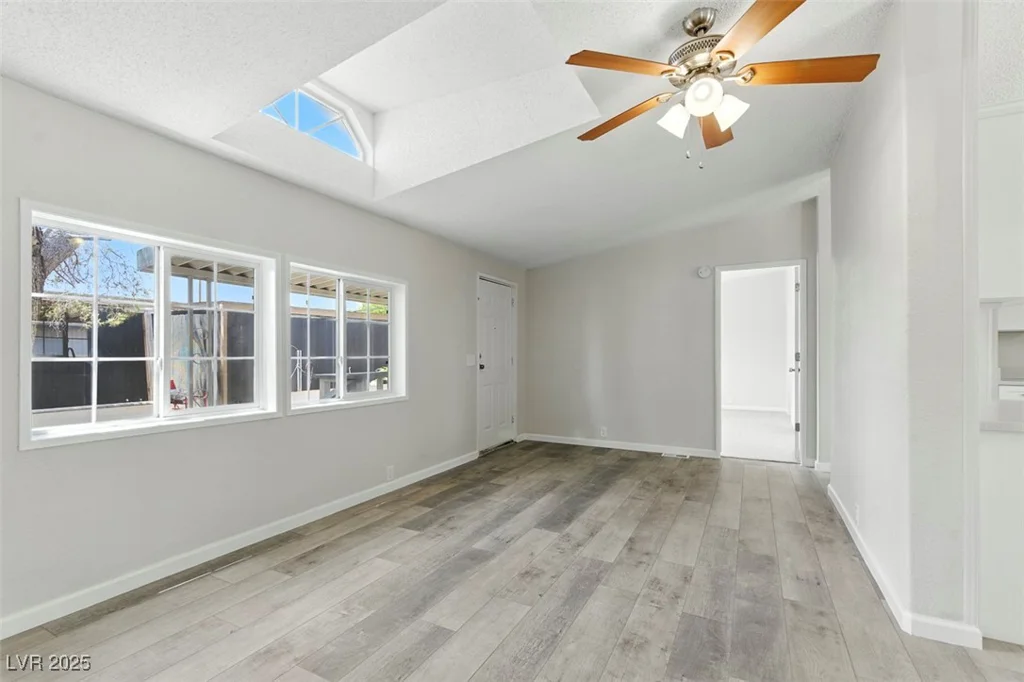 3742 Kolanut, Las Vegas, NV 89115