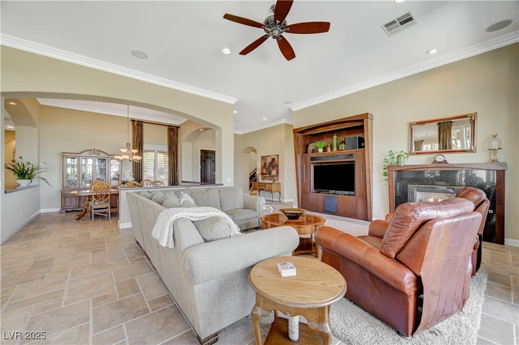 16 Mallard Creek, Henderson, NV 89052