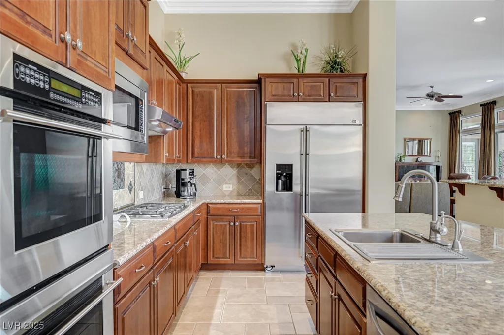 16 Mallard Creek, Henderson, NV 89052