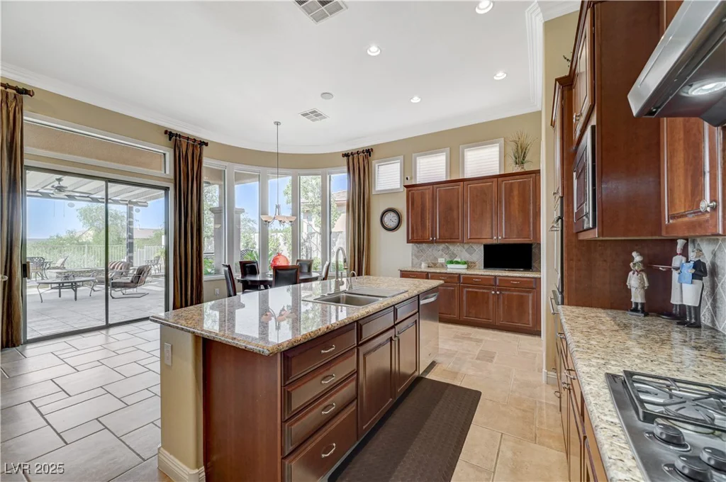 16 Mallard Creek, Henderson, NV 89052