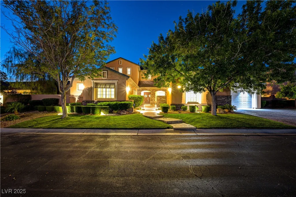 16 Mallard Creek, Henderson, NV 89052