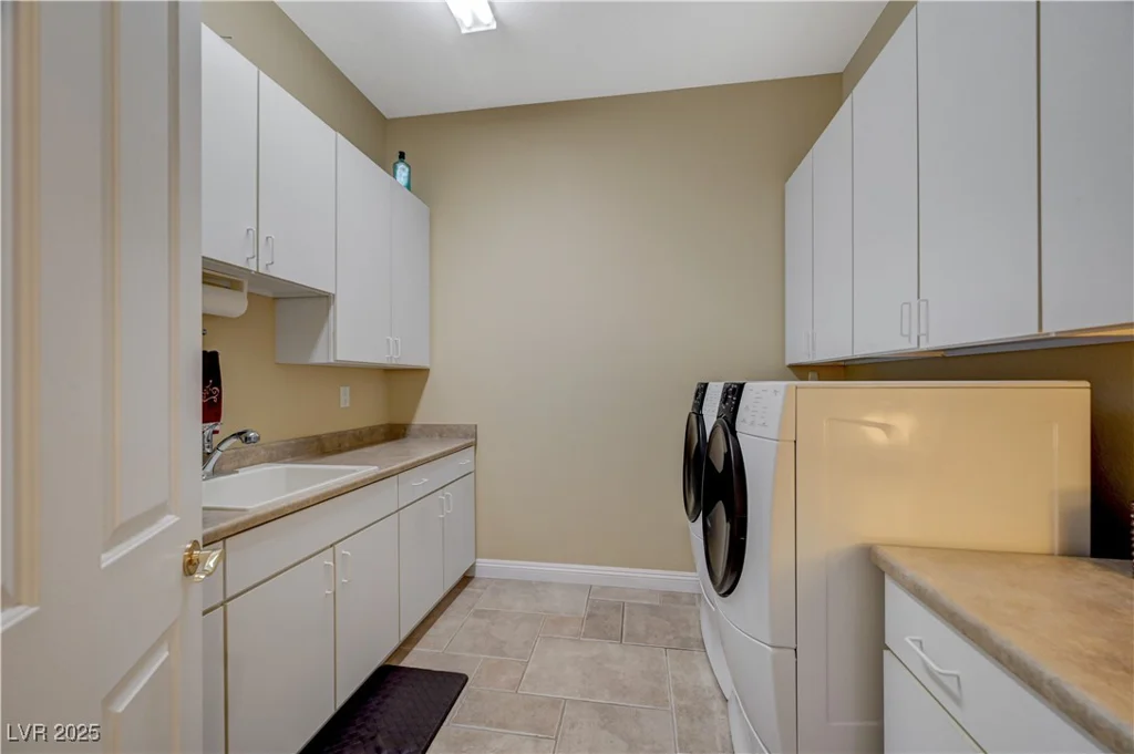 16 Mallard Creek, Henderson, NV 89052