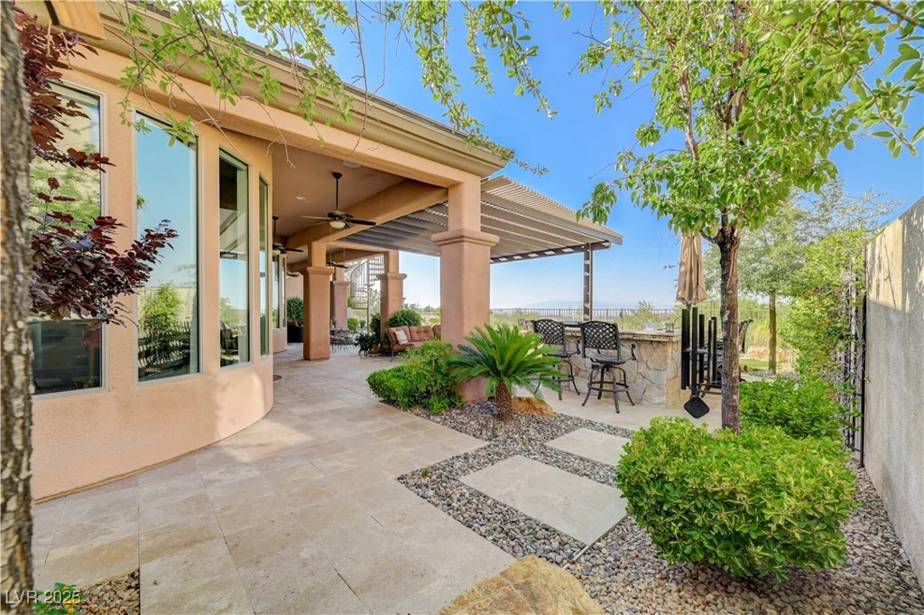 16 Mallard Creek, Henderson, NV 89052