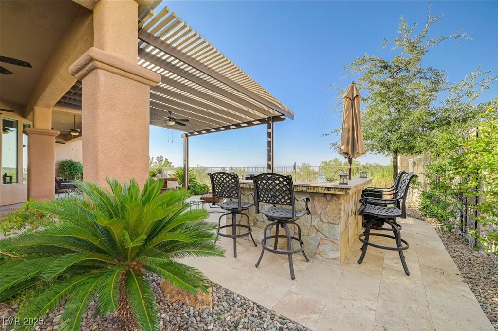 16 Mallard Creek, Henderson, NV 89052