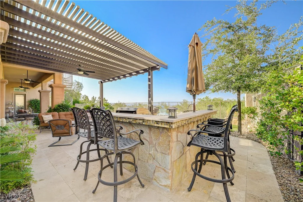 16 Mallard Creek, Henderson, NV 89052