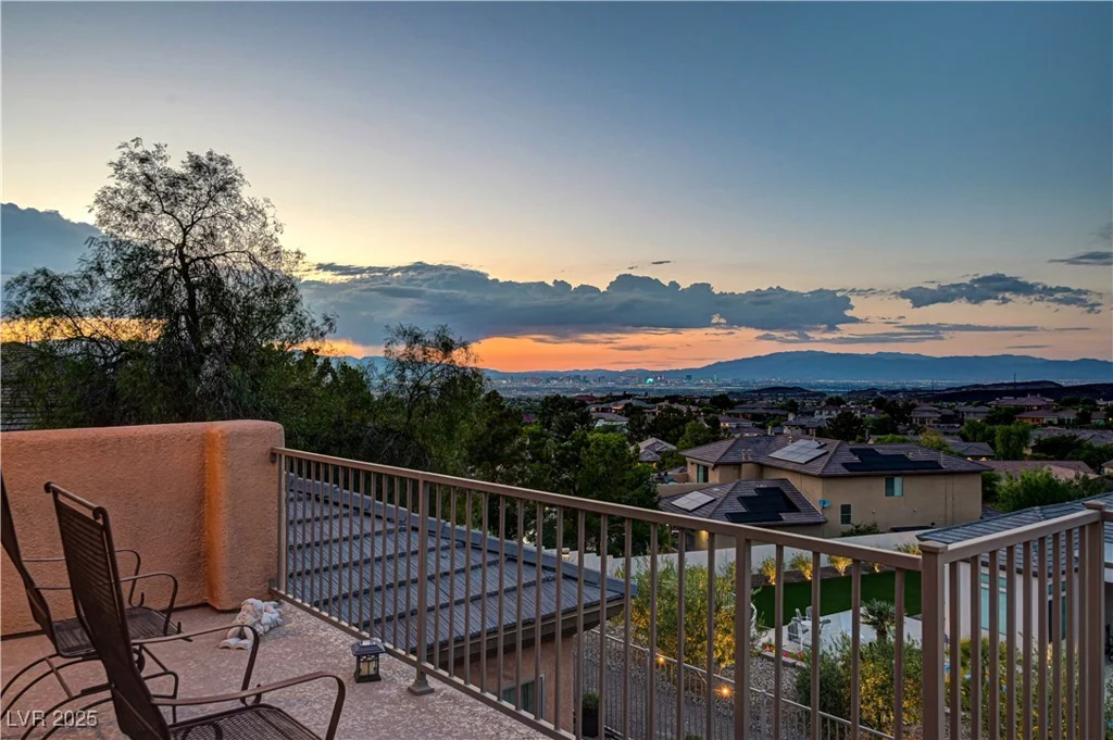 16 Mallard Creek, Henderson, NV 89052