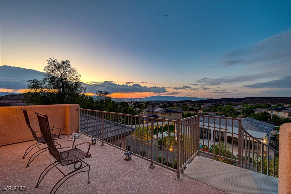 16 Mallard Creek, Henderson, NV 89052