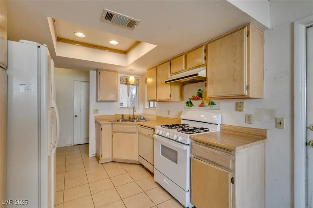 813 Cherry, Henderson, NV 89002