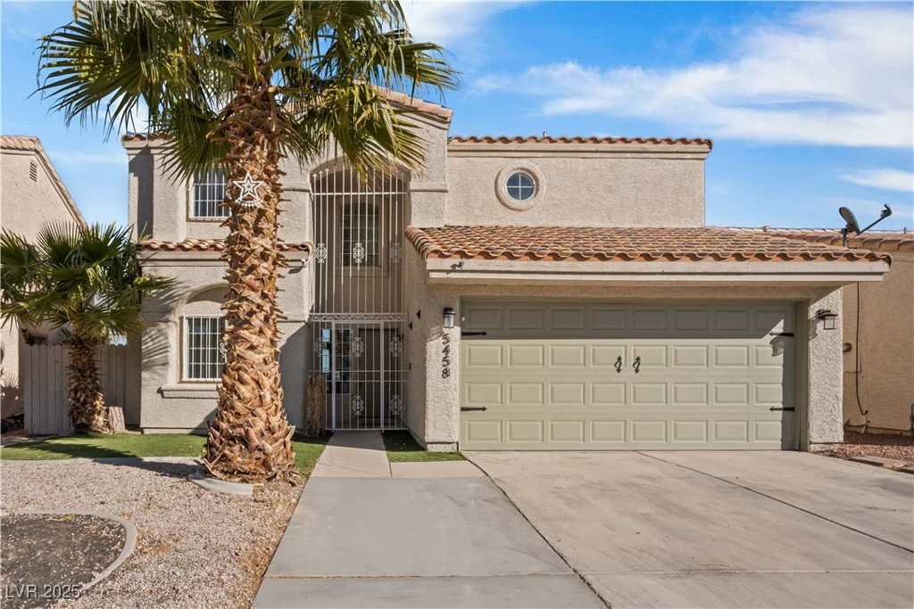 5458 Walton Heath, Las Vegas, NV 89142