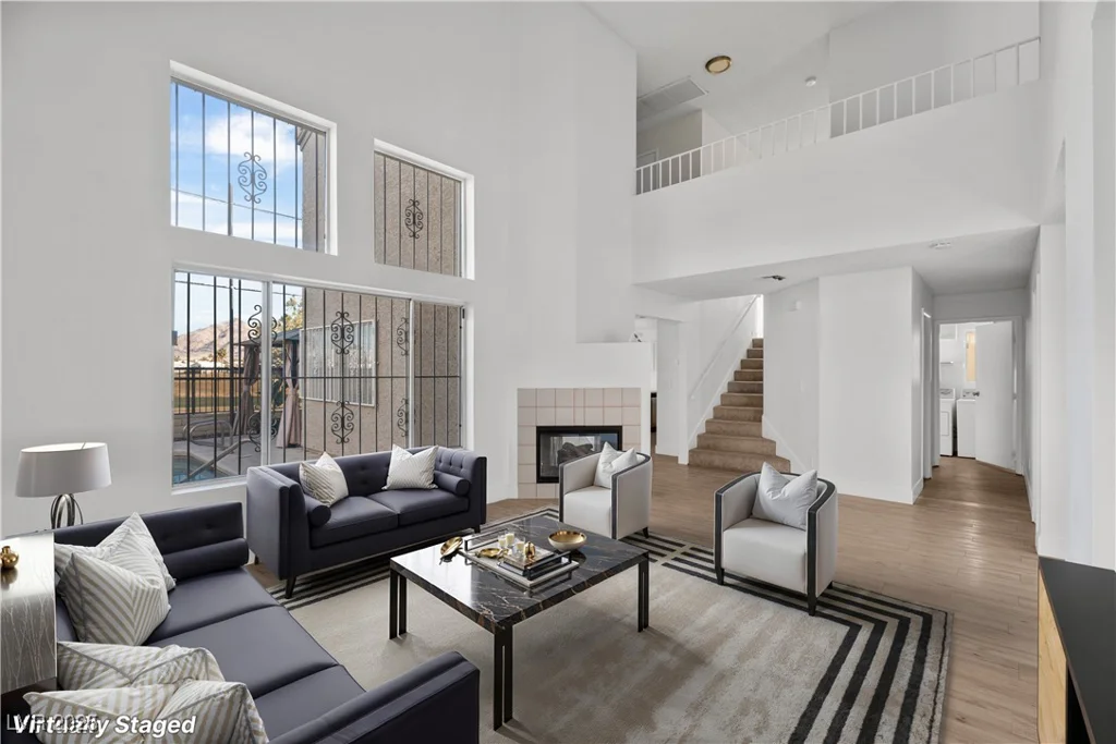 5458 Walton Heath, Las Vegas, NV 89142