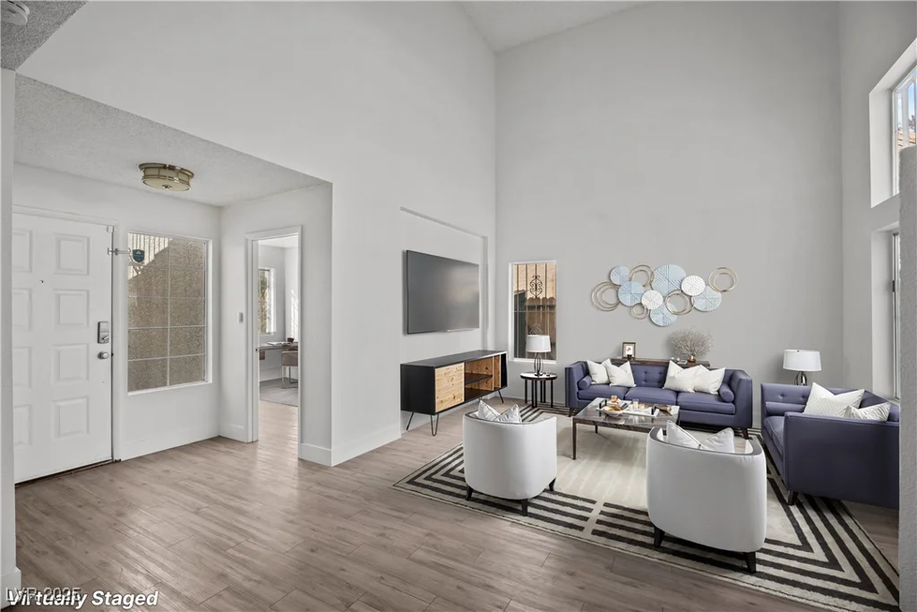 5458 Walton Heath, Las Vegas, NV 89142