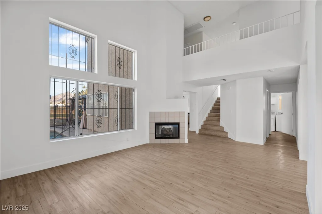 5458 Walton Heath, Las Vegas, NV 89142
