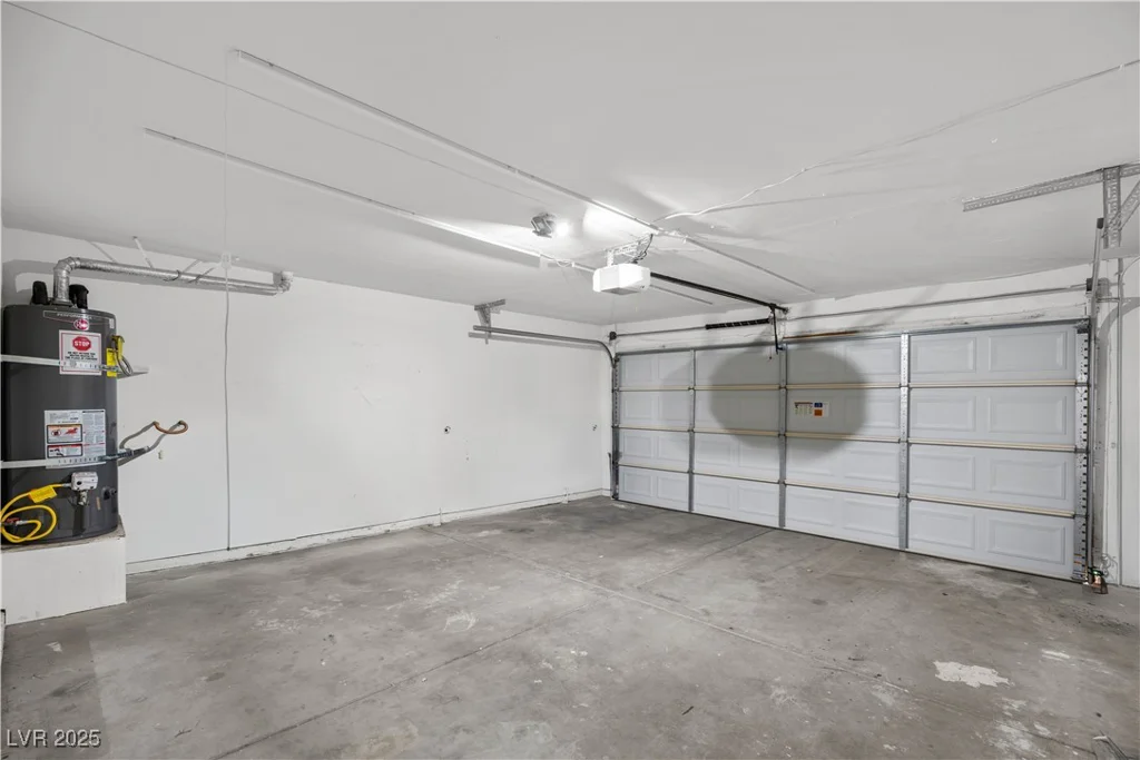 5458 Walton Heath, Las Vegas, NV 89142