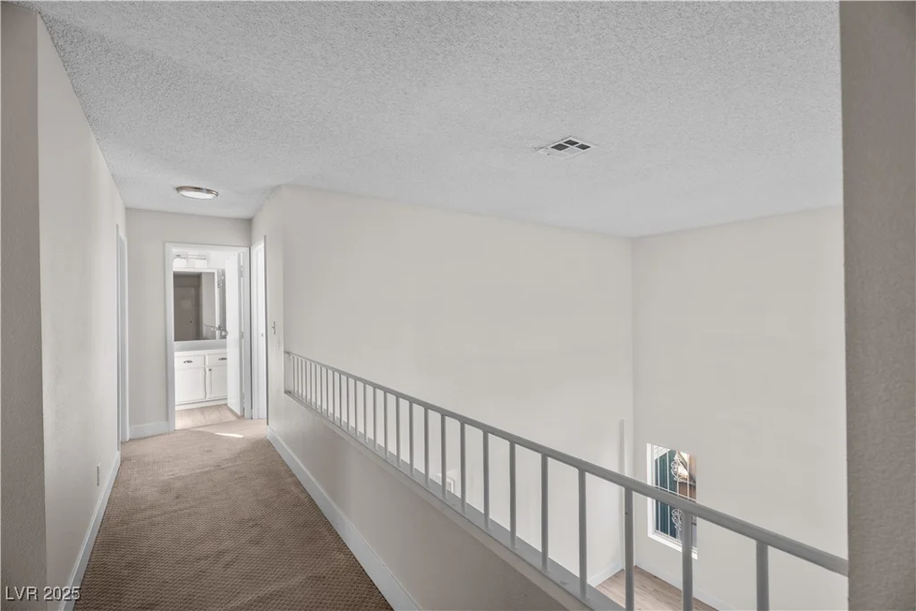 5458 Walton Heath, Las Vegas, NV 89142