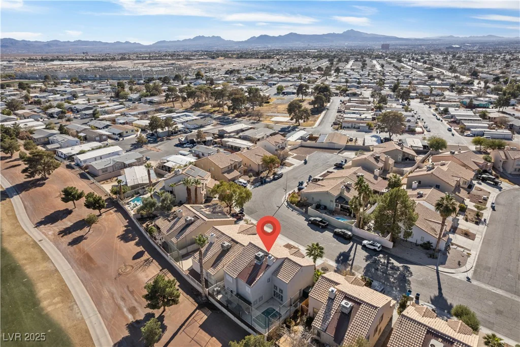 5458 Walton Heath, Las Vegas, NV 89142
