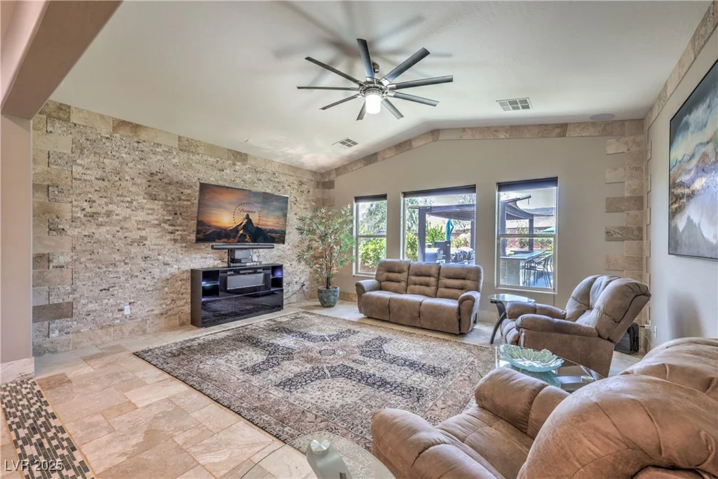 10319 Larkmead, Las Vegas, NV 89149