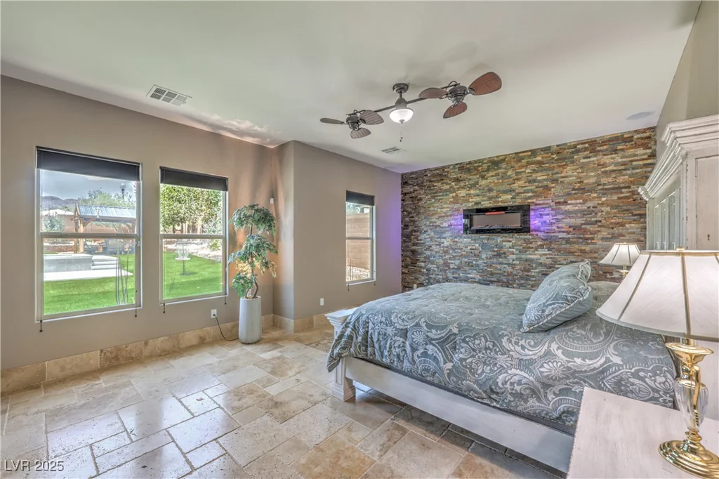 10319 Larkmead, Las Vegas, NV 89149