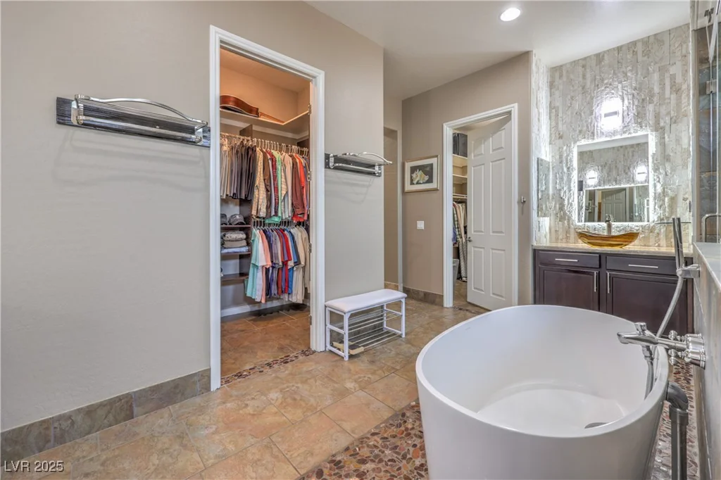 10319 Larkmead, Las Vegas, NV 89149