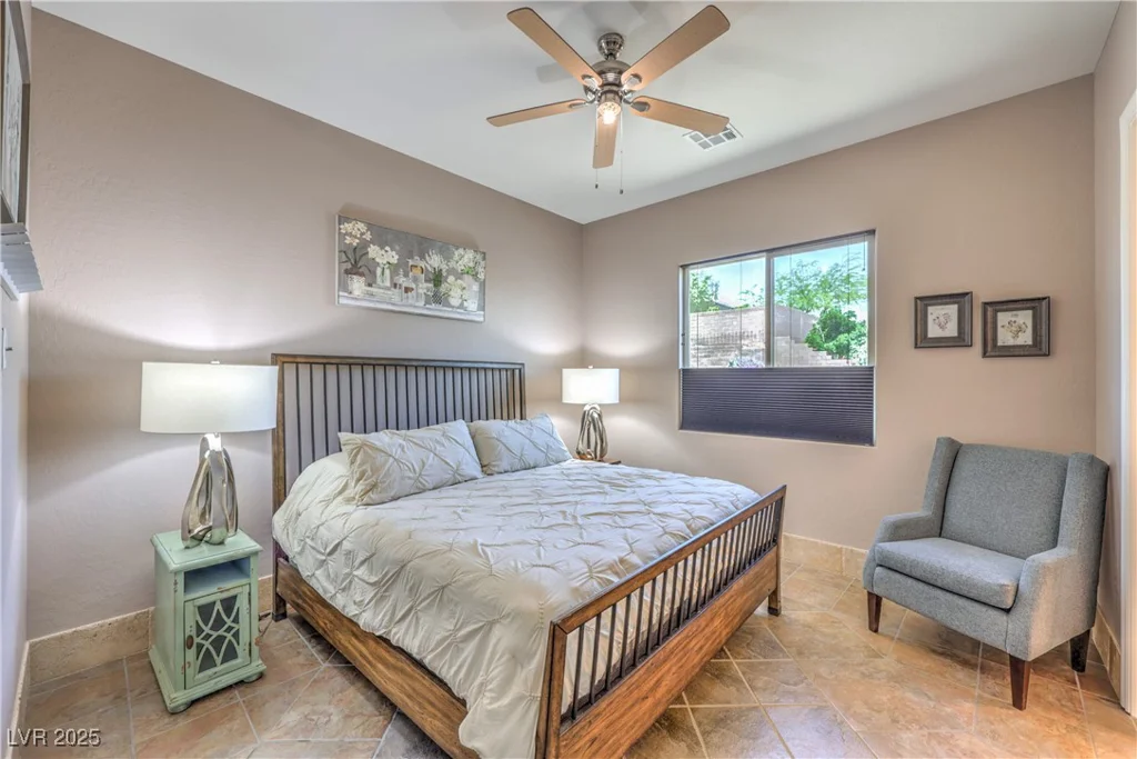 10319 Larkmead, Las Vegas, NV 89149