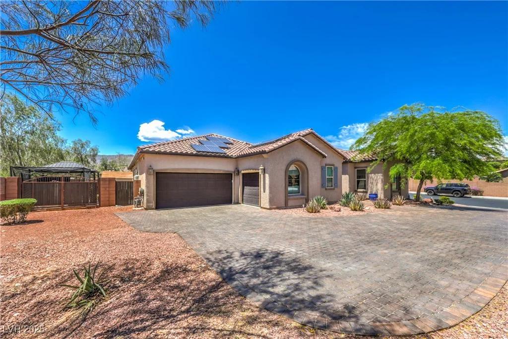 10319 Larkmead, Las Vegas, NV 89149