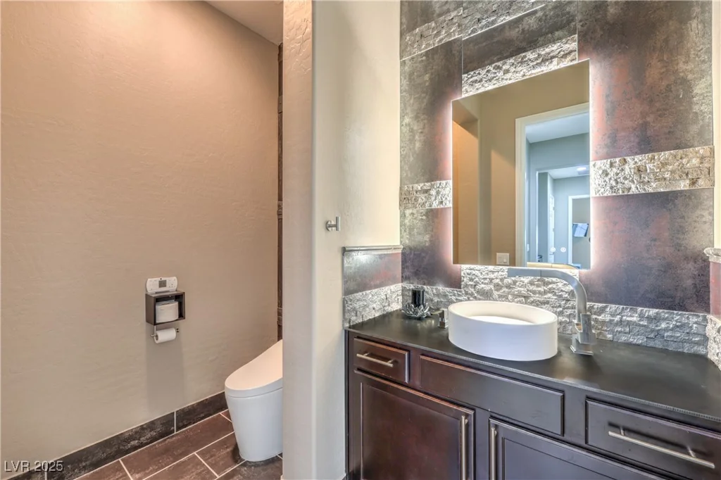 10319 Larkmead, Las Vegas, NV 89149