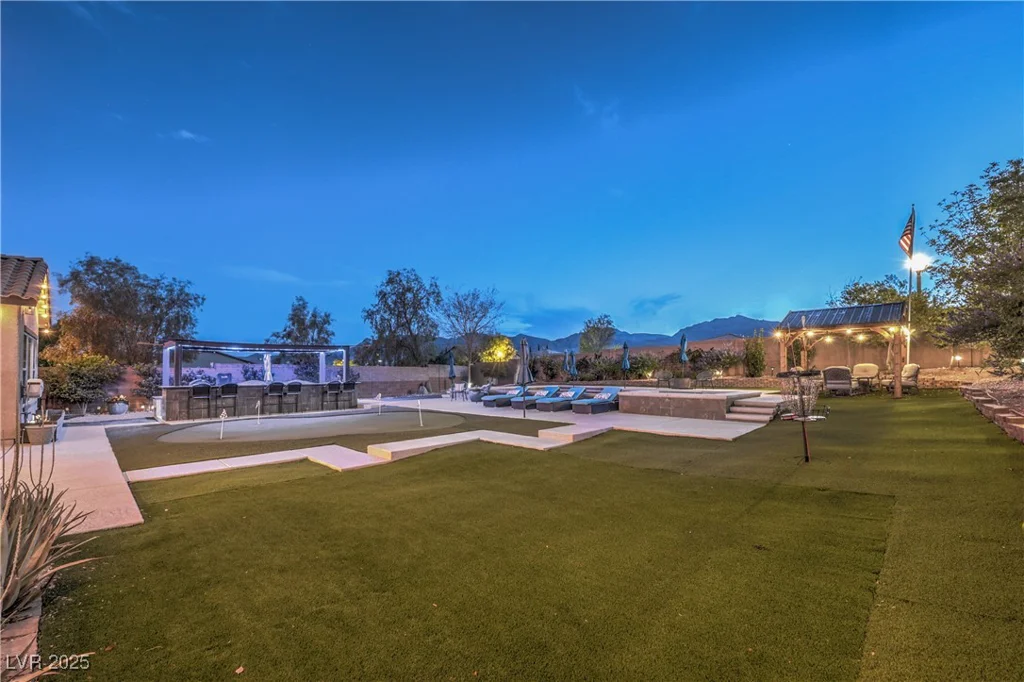 10319 Larkmead, Las Vegas, NV 89149