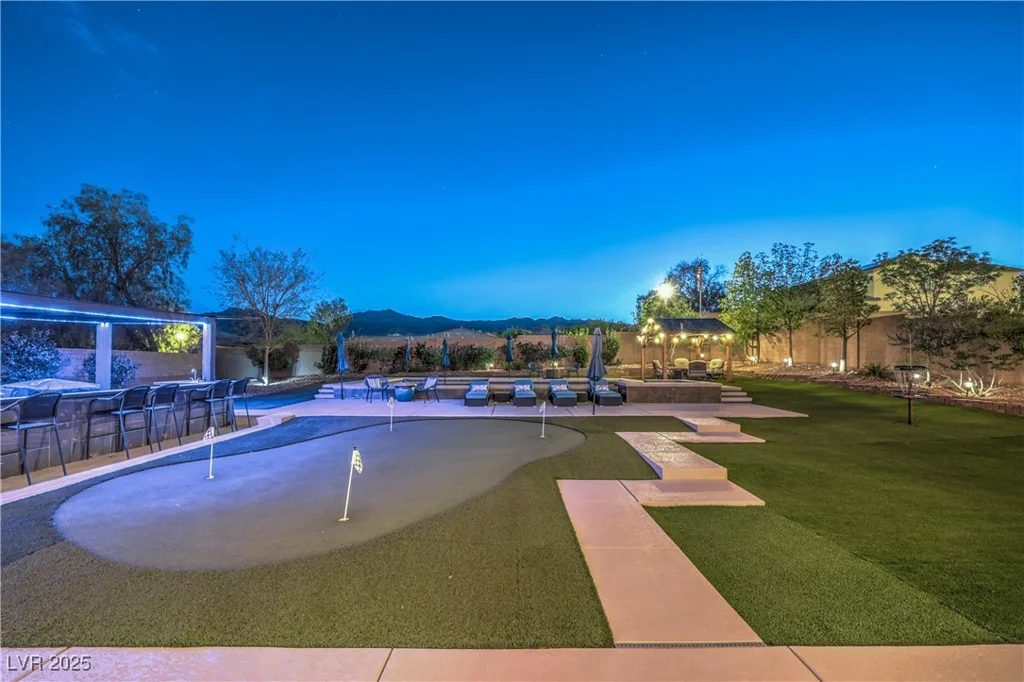 10319 Larkmead, Las Vegas, NV 89149