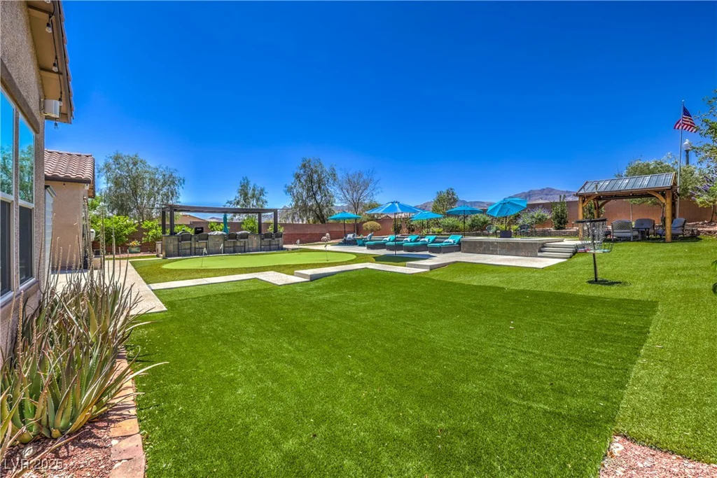 10319 Larkmead, Las Vegas, NV 89149
